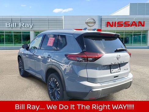 Certified 2025 Nissan Rogue SL w/ Tech Package image 3