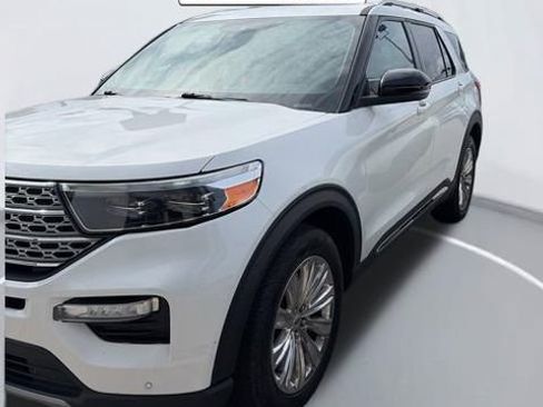 Used 2022 Ford Explorer Limited w/ Equipment Group 301A RWD image 14