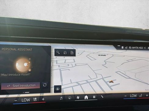 Used 2025 BMW 740i w/ Premium Package image 8