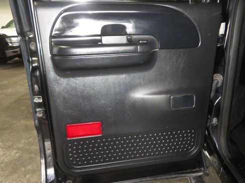 Used 2004 Ford F350 Harley-Davidson image 25