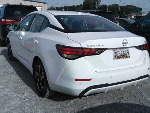 Used 2024 Nissan Sentra SV FWD image 2