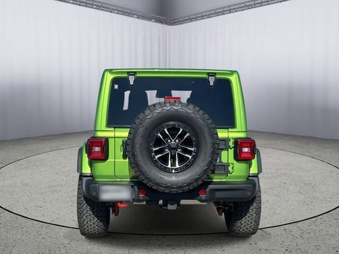 Used 2026 Jeep Wrangler Unlimited Rubicon AWD/4WD image 9