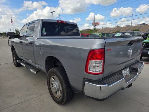 Used 2022 RAM 2500 Tradesman w/ Chrome Appearance Group AWD/4WD image 5