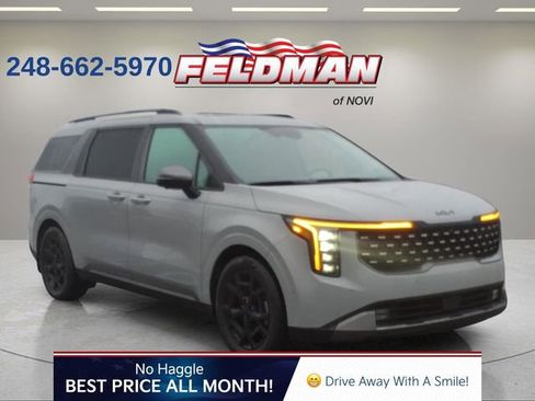 Used 2025 Kia Carnival SX Prestige image 8