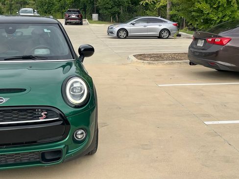Used 2021 MINI Cooper S FWD image 3