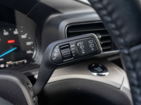Used 2024 Ford Explorer XLT w/ Equipment Group 202A AWD/4WD image 27