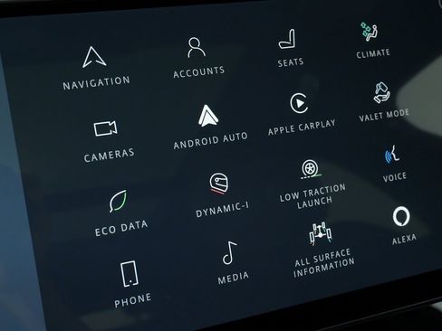 Used 2025 Jaguar F-PACE R-Dynamic S image 66