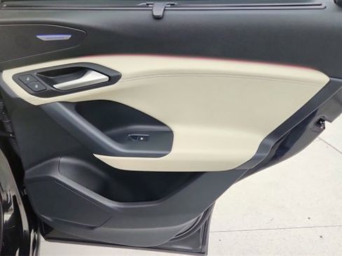 Used 2025 Audi Q6 e-tron Premium Plus w/ Premium Plus image 28