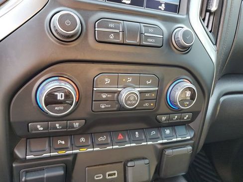 Used 2022 Chevrolet Silverado 1500 LTZ image 23