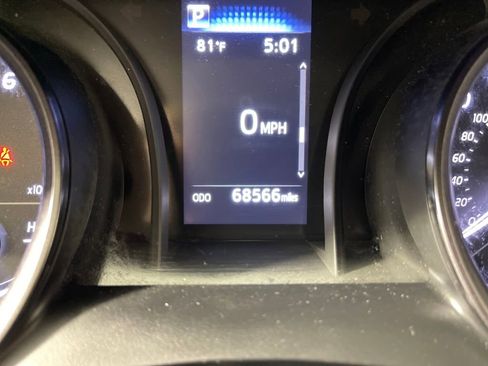 Certified 2023 Toyota Camry SE image 18