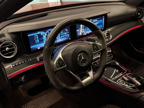 Certified 2018 Mercedes-Benz E 43 AMG 4MATIC Sedan image 4