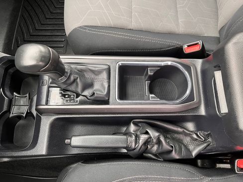 Used 2020 Toyota Tacoma TRD Off-Road image 28