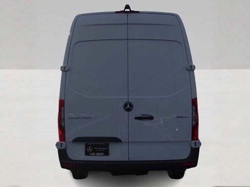 New 2025 Mercedes-Benz Sprinter 2500 image 6