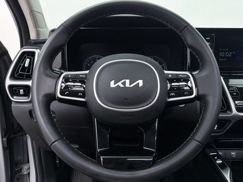 Used 2022 Kia Sorento S w/ Panoramic Sunroof Package AWD/4WD image 4