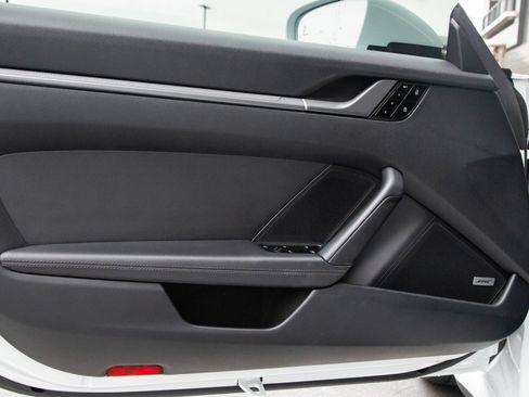 Certified 2021 Porsche 911 Carrera RWD image 8