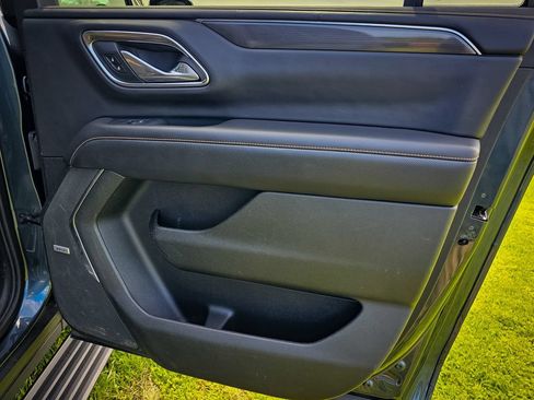 Used 2021 GMC Yukon XL AT4 w/ AT4 Premium Plus Package AWD/4WD image 44