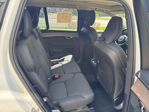 Certified 2025 Volvo XC90 B6 Plus AWD/4WD image 13
