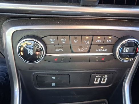 Used 2020 Ford EcoSport SE w/ SE Convenience Package FWD image 23