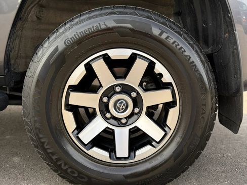 Used 2023 Toyota 4Runner TRD Off-Road image 27