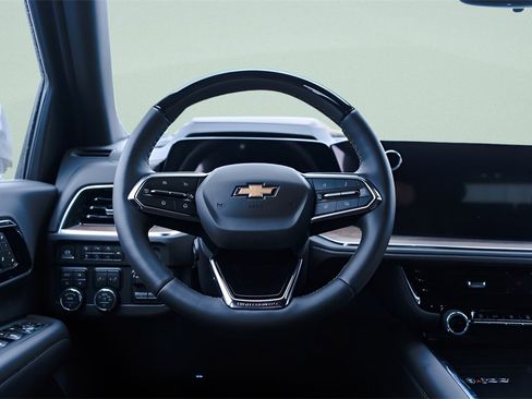 New 2026 Chevrolet Suburban High Country image 9