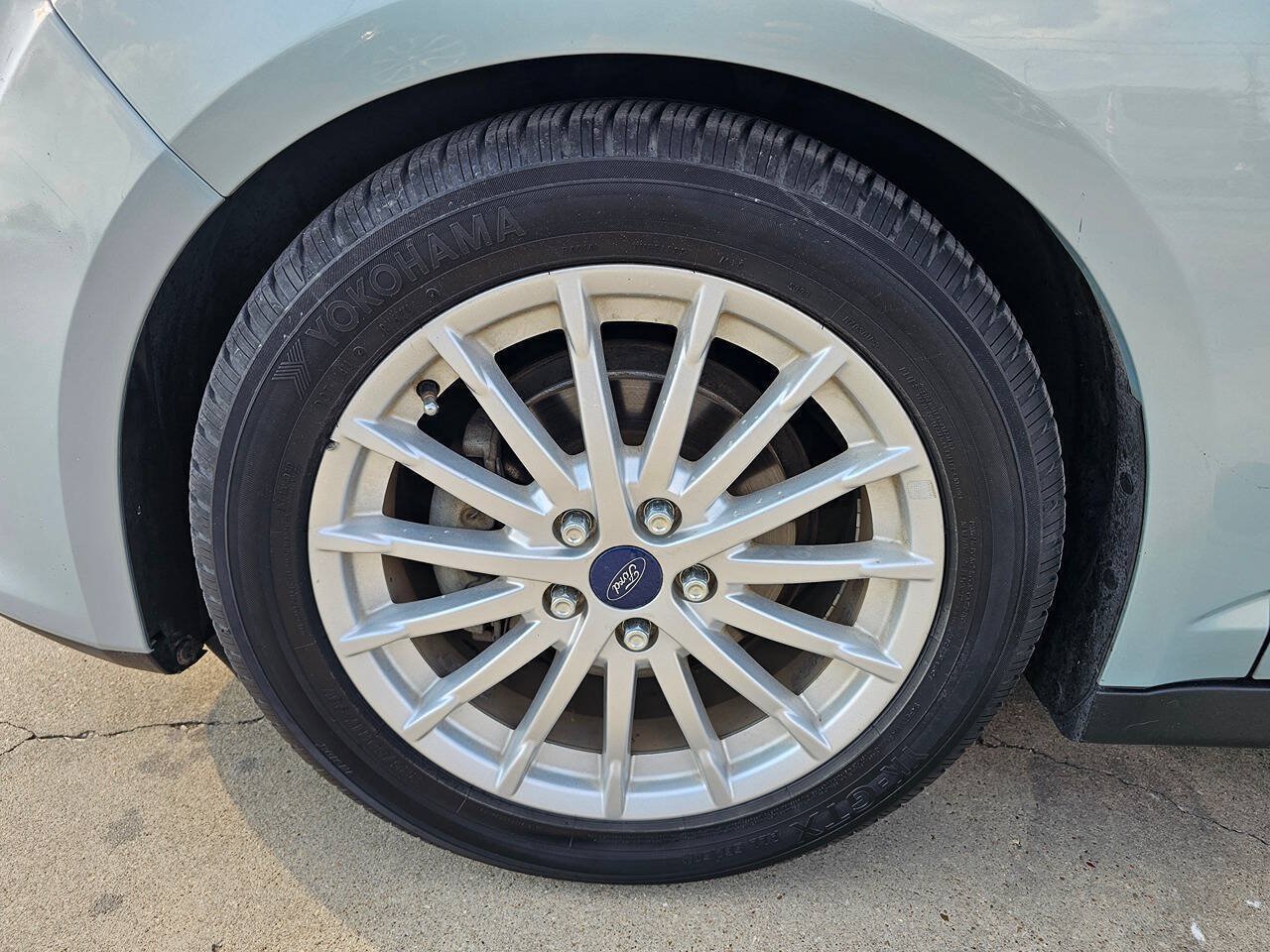 Used 2013 Ford C-MAX SEL FWD image 15