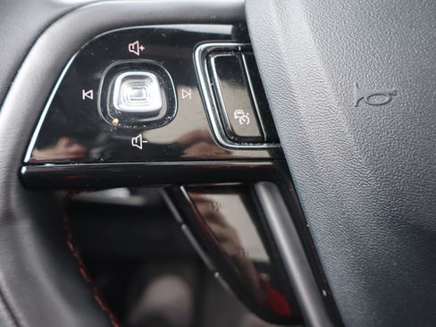 Used 2025 Lincoln Corsair Reserve AWD/4WD image 16