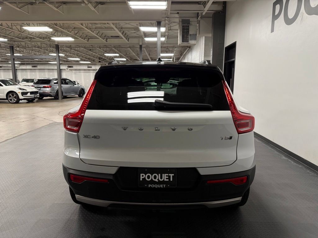 Used 2021 Volvo XC40 T5 R-Design AWD/4WD image 5