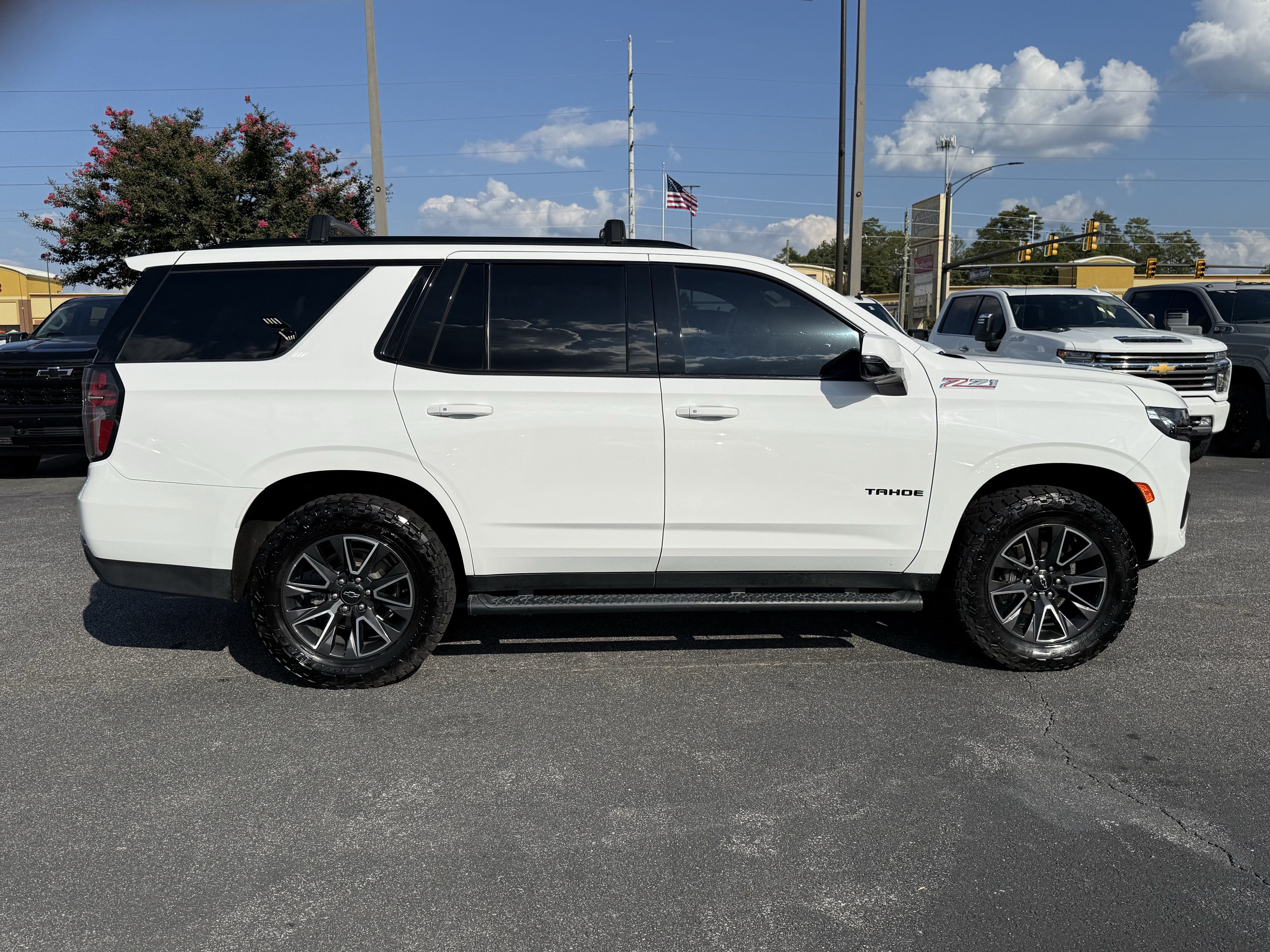 Used 2022 Chevrolet Tahoe Z71 w/ Off-Road Capability Package AWD/4WD image 11
