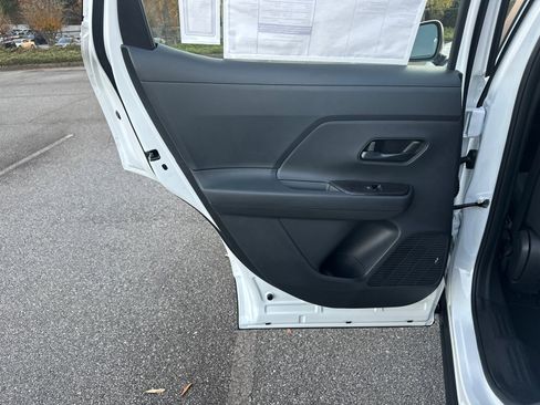 New 2026 Nissan Kicks S image 21