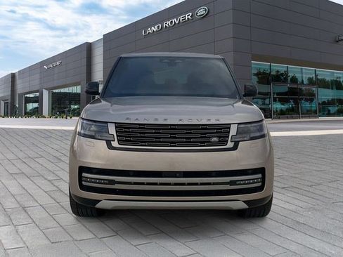 Used 2024 Land Rover Range Rover Long Wheelbase SE AWD/4WD image 8