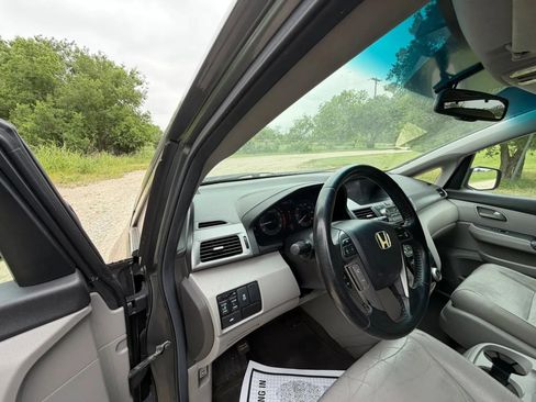 Used 2012 Honda Odyssey EX-L image 23