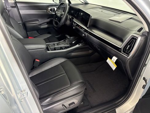 New 2026 Kia Sorento EX AWD/4WD image 17