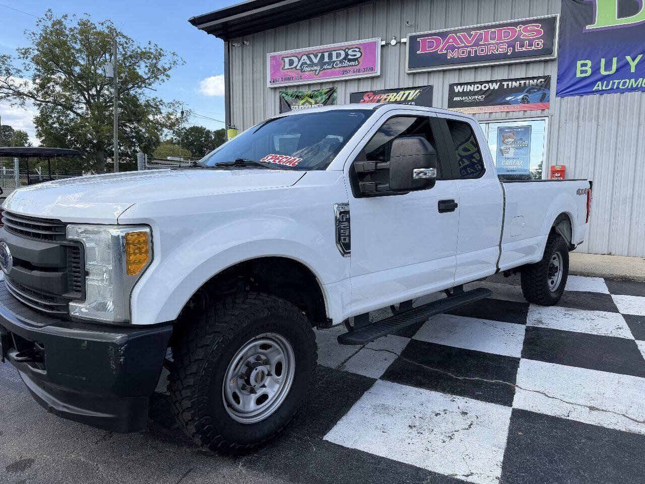 Used 2017 Ford F250 XL w/ Power Equipment Group AWD/4WD image 2