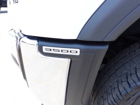 Used 2024 GMC Sierra 3500 SLE AWD/4WD image 60