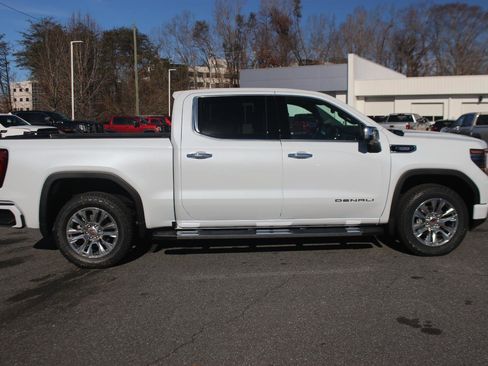 New 2026 GMC Sierra 1500 Denali w/ Technology Package image 8
