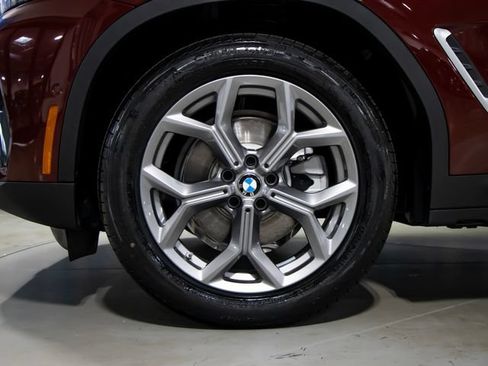 Certified 2025 BMW X4 xDrive30i AWD/4WD image 7
