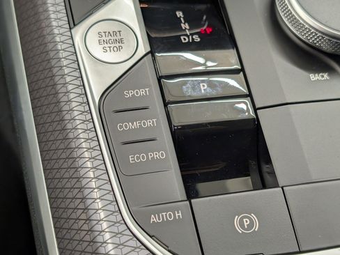 New 2026 BMW 330i xDrive Sedan w/ Convenience Package image 24