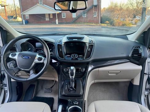 Used 2016 Ford Escape Titanium image 7