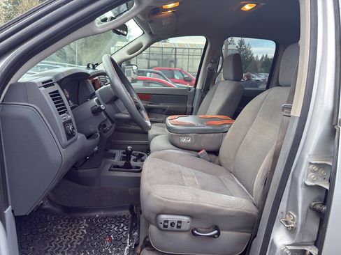 Used 2006 Dodge Ram 2500 Truck SLT image 5