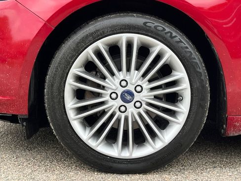Used 2014 Ford Fusion SE w/ Equipment Group 202A FWD image 5