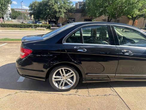 Used 2012 Mercedes-Benz C 250 Sedan image 9