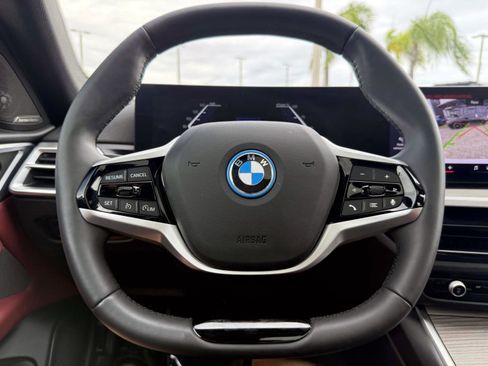 Used 2025 BMW i4 eDrive40 w/ Premium Package RWD image 28