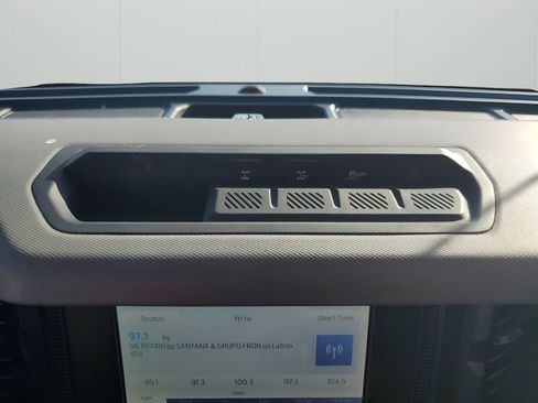 Used 2022 Ford Bronco Black Diamond image 37