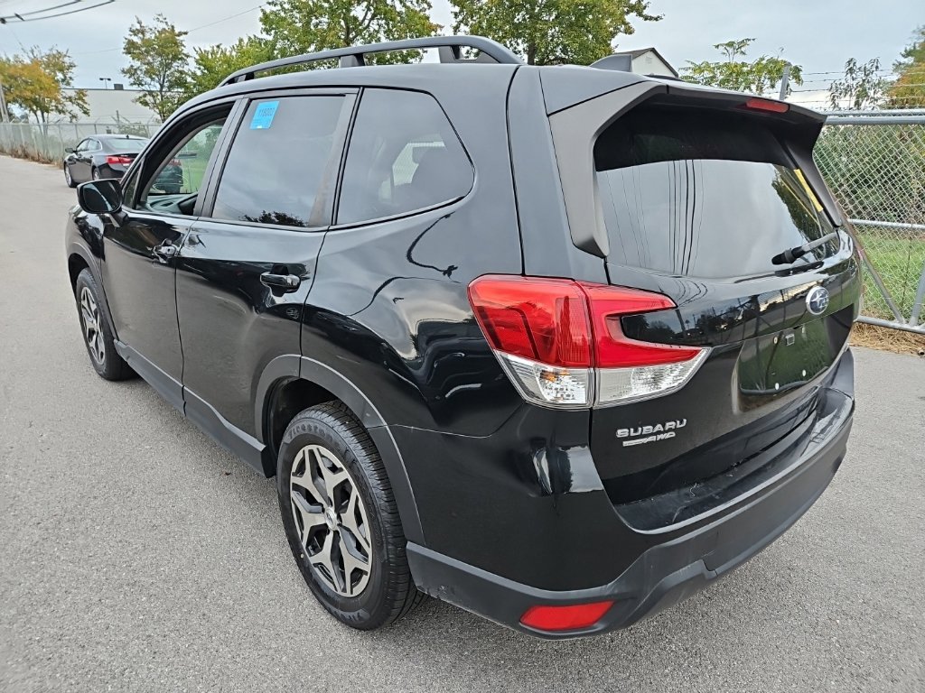 Used 2022 Subaru Forester Premium AWD/4WD image 4