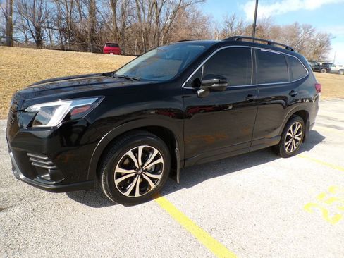 Used 2024 Subaru Forester Limited image 2