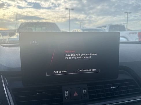 Used 2024 Audi Q5 2.0T Premium Plus w/ Premium Plus Package image 9