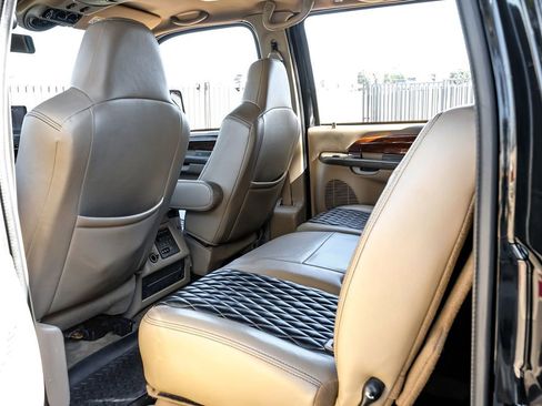 Used 2002 Ford Excursion Limited image 34