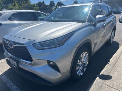 Used 2021 Toyota Highlander Limited