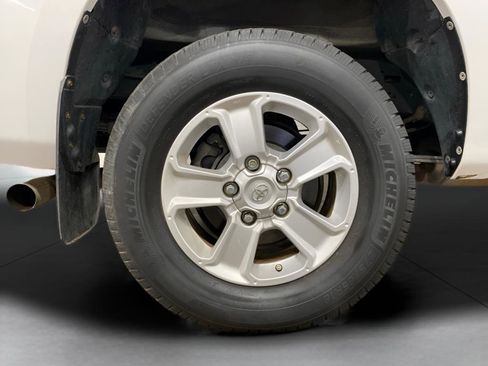 Used 2012 Toyota Tundra Grade image 15