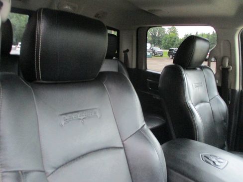 Used 2016 RAM 1500 Laramie w/ Convenience Group AWD/4WD image 33